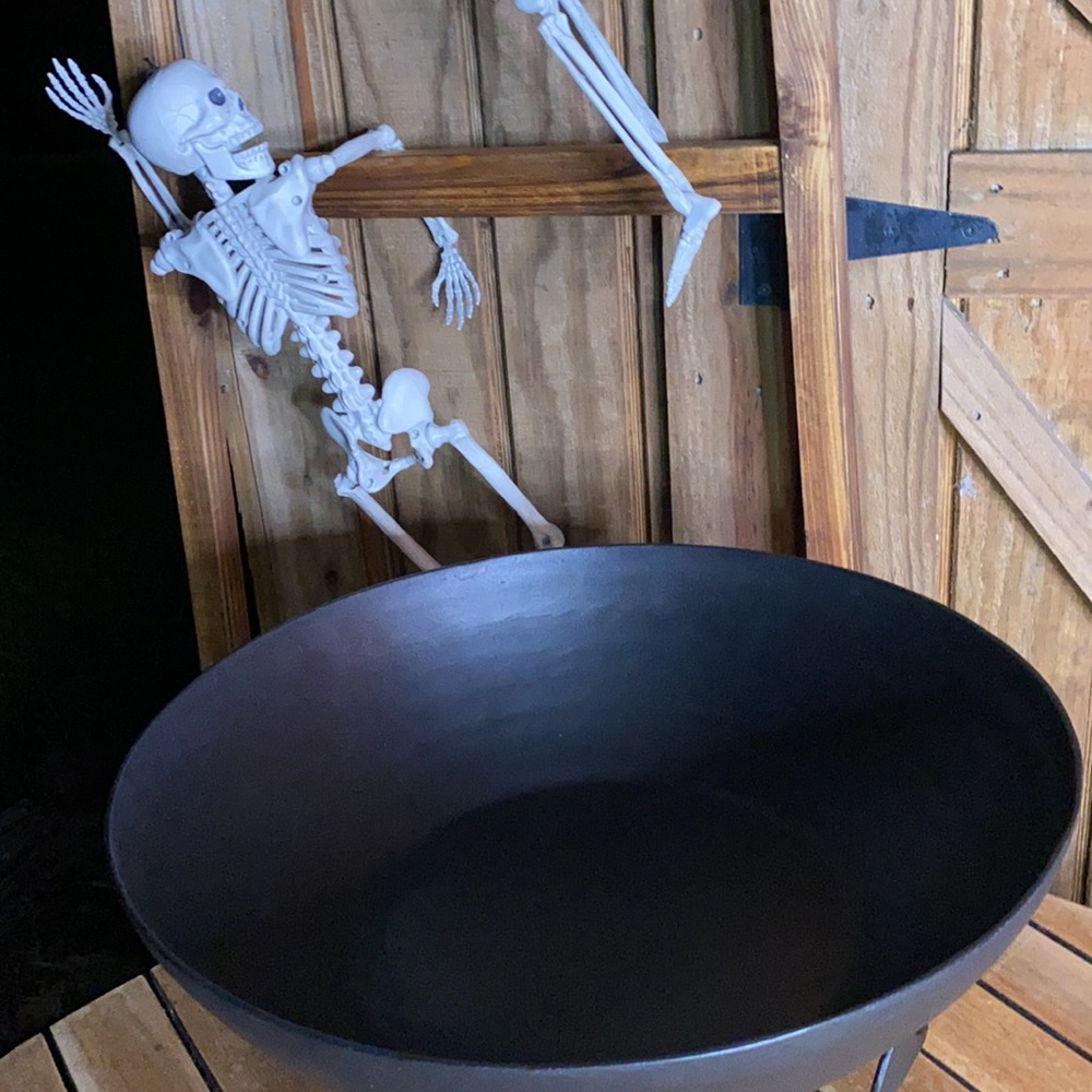 Pottery Barn Trick or Treat Bat Candy Bowl 🦇🍬🎃 - Picture 8 of 17